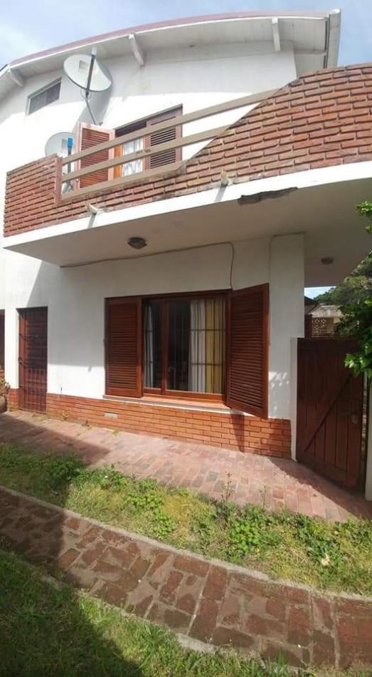 DUPLEX AL FRENTE