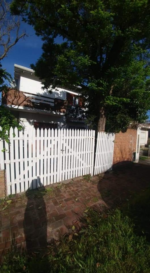 DUPLEX AL FRENTE