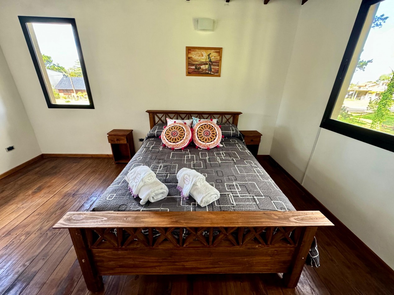 CHALET SOLO EN UN LOTE
