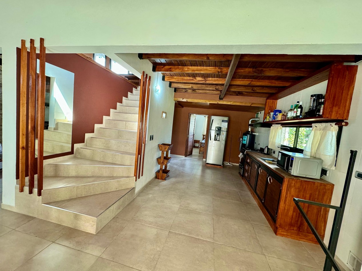CHALET SOLO EN UN LOTE