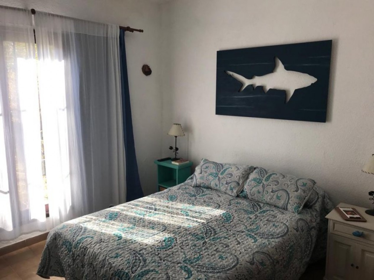 CHALET SOLO EN UN LOTE