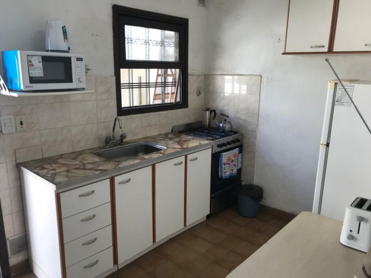 CHALET SOLO EN UN LOTE