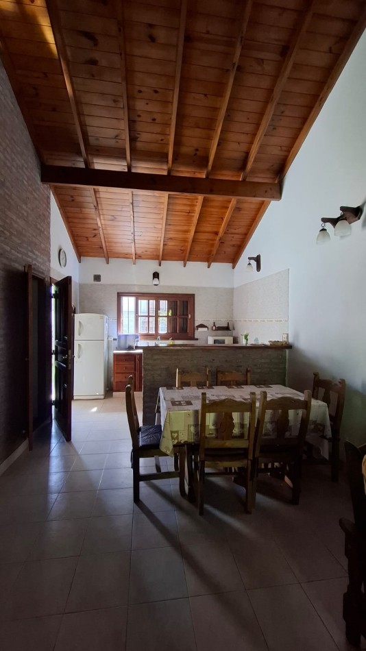 CHALET SOLO EN UN LOTE