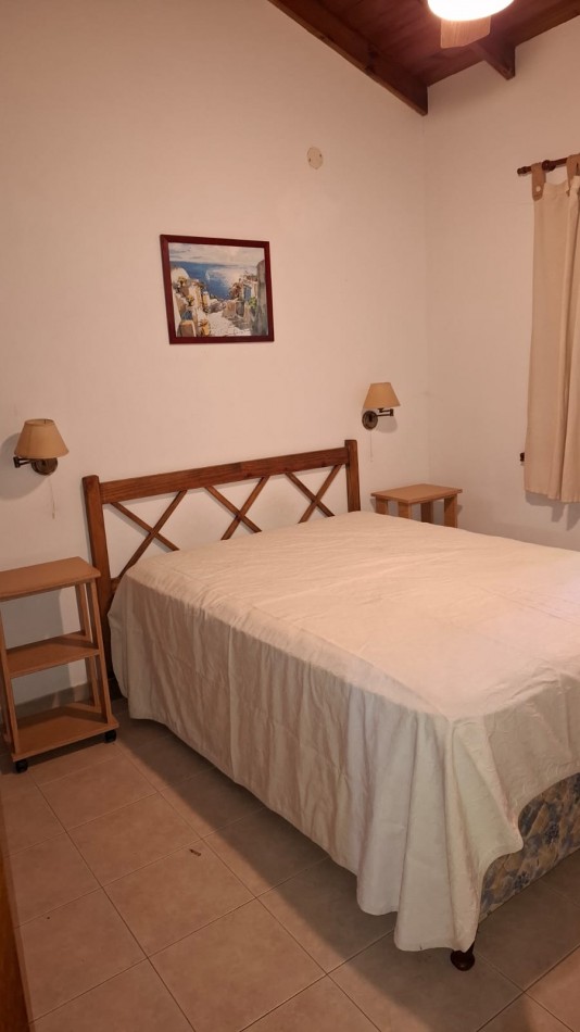 CHALET SOLO EN UN LOTE