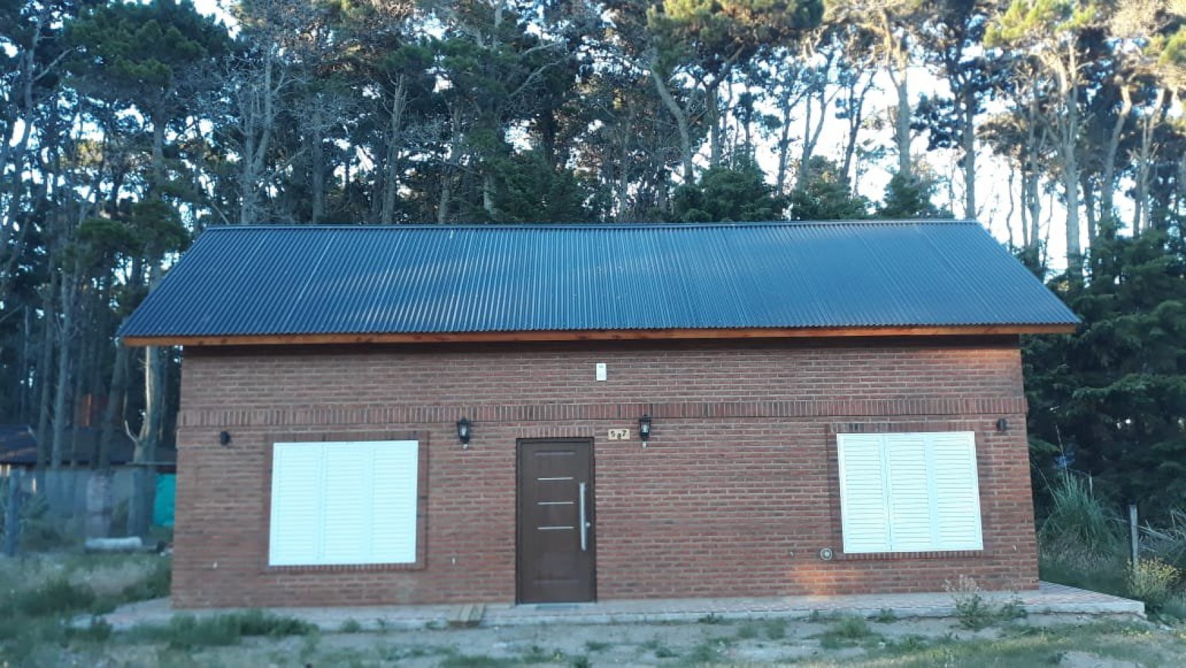 CHALET SOLO EN UN LOTE