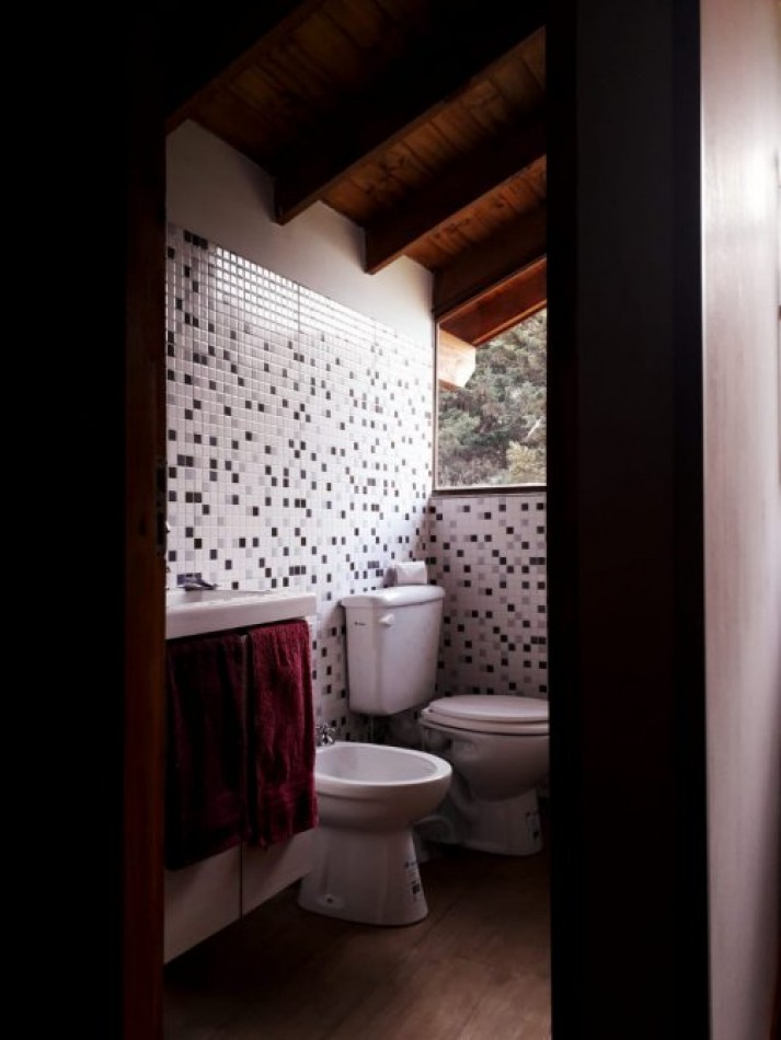 CHALET SOLO EN UN LOTE