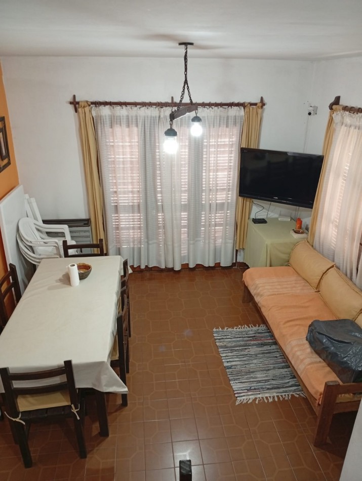 DUPLEX AL FRENTE