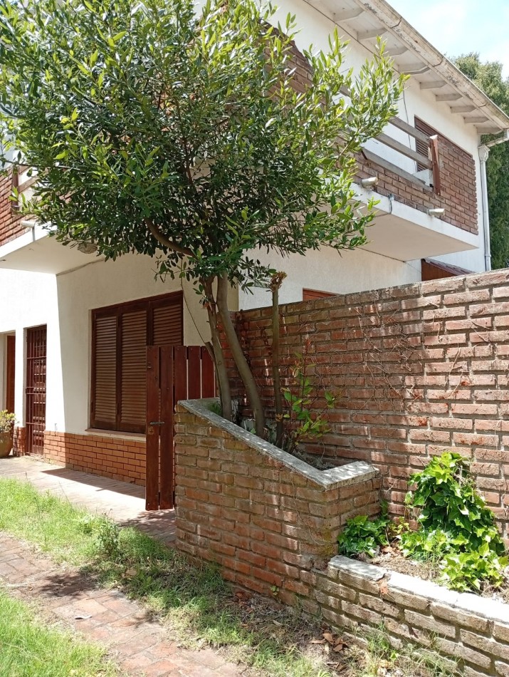 DUPLEX AL FRENTE