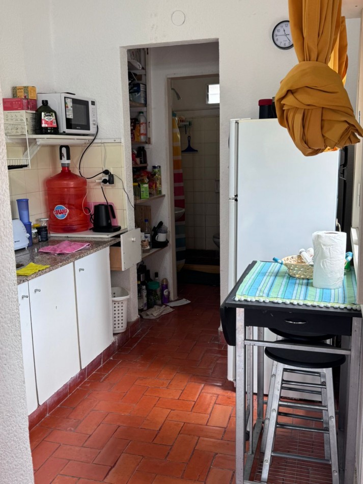 DEPARTAMENTO A LA CALLE EN PRIMER PISO