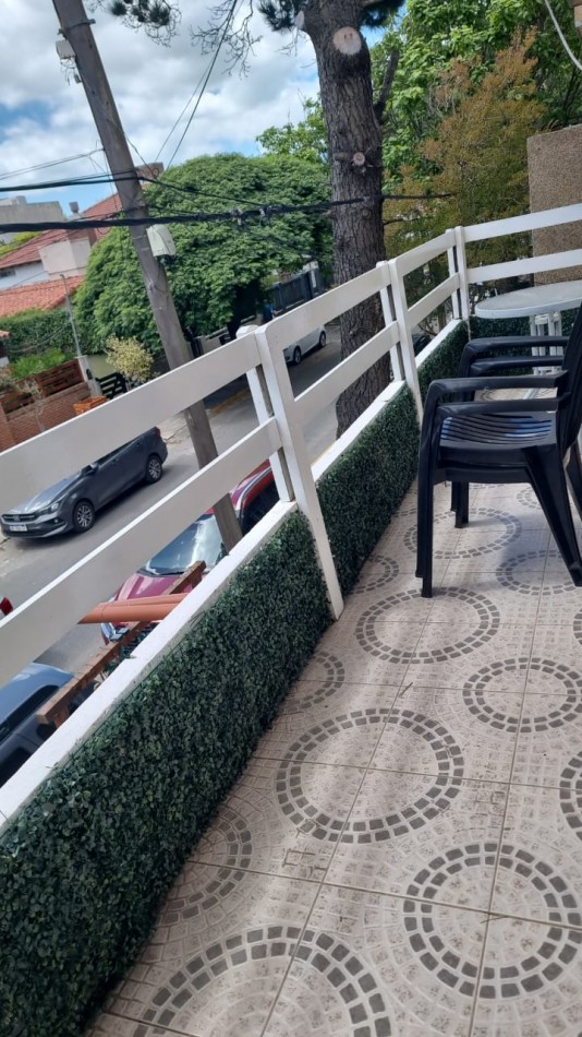 DEPARTAMENTO PRIMER PISO A LA CALLE