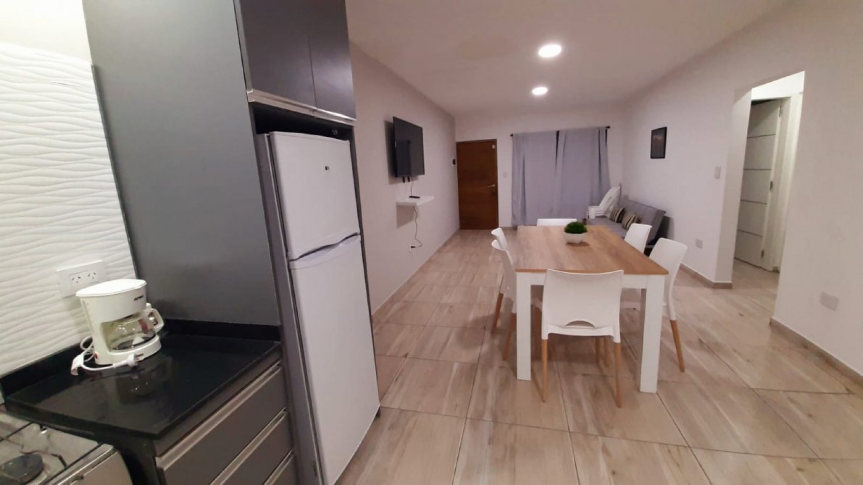 CHALET CON AMPLIO PARQUE