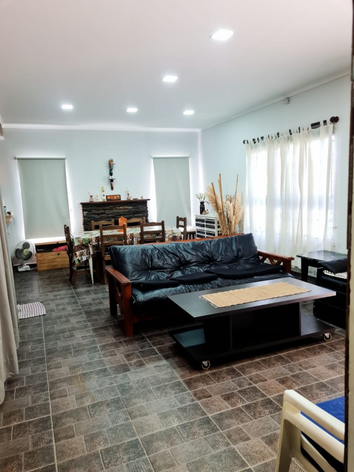 CHALET SOLO EN UN LOTE