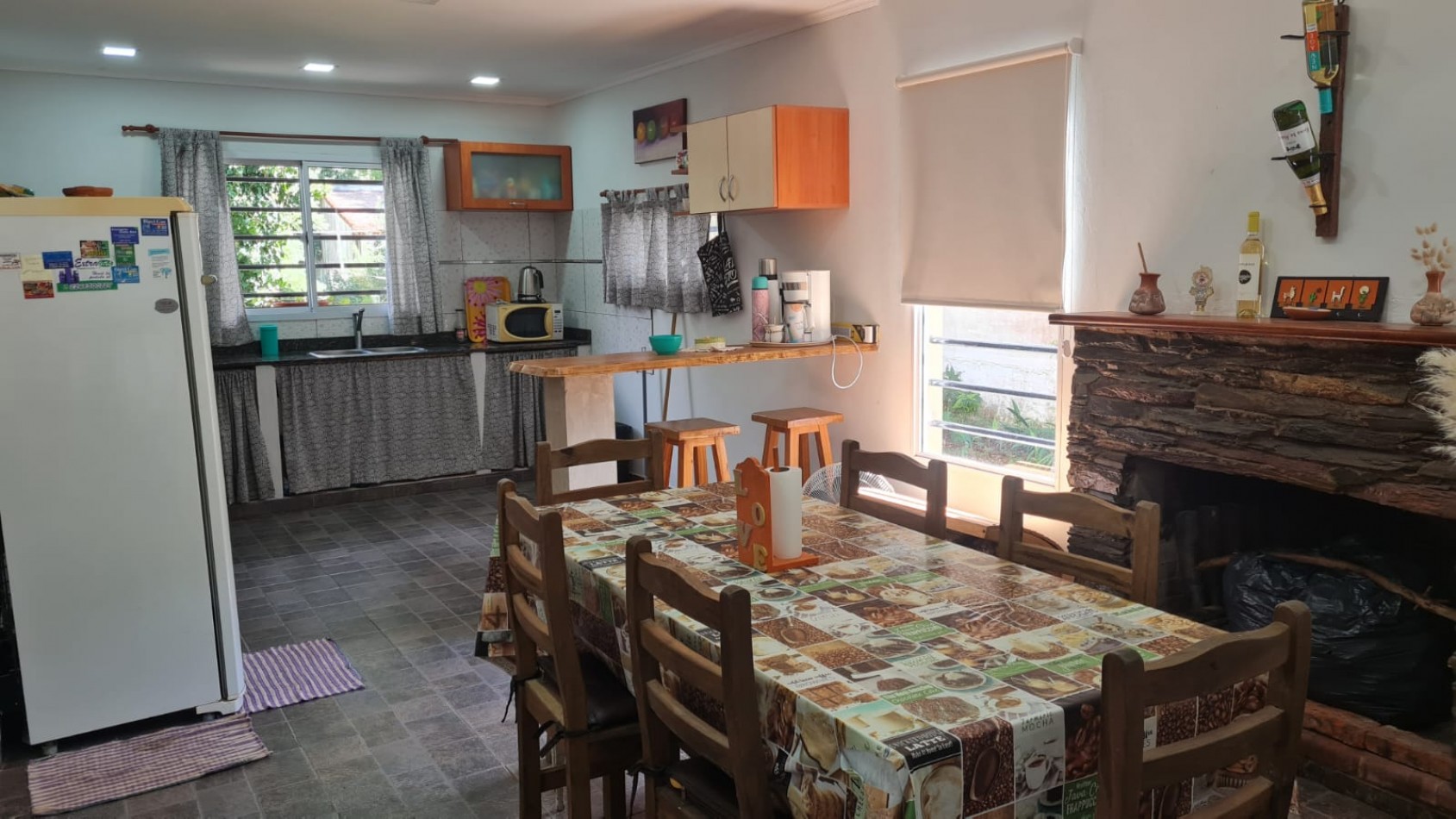 CHALET SOLO EN UN LOTE