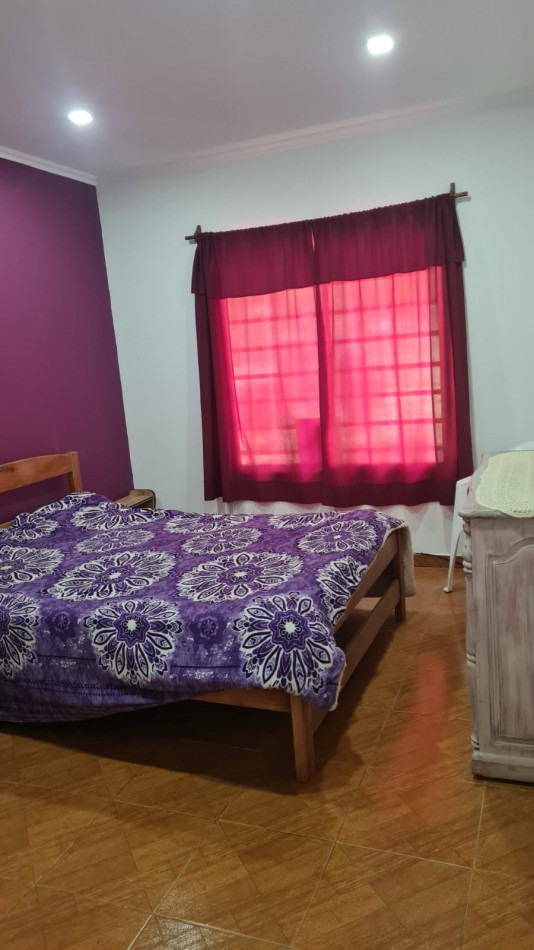 CHALET SOLO EN UN LOTE