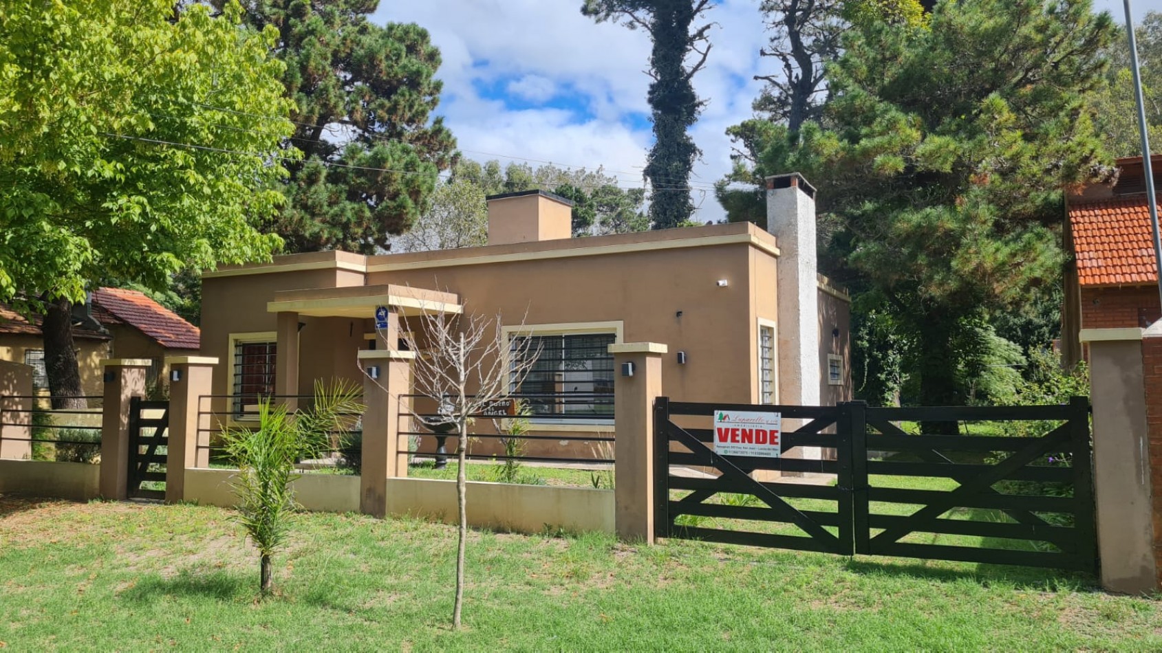CHALET SOLO EN UN LOTE