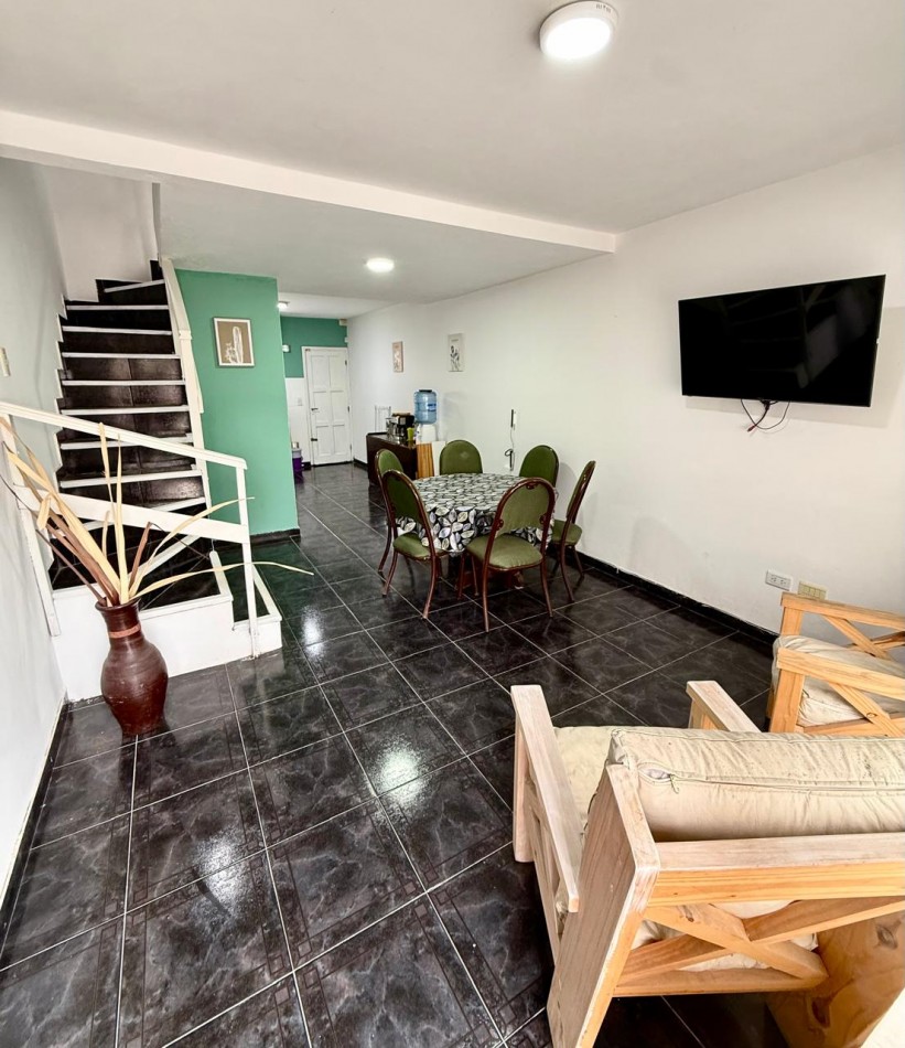 TRIPLEX AL FRENTE