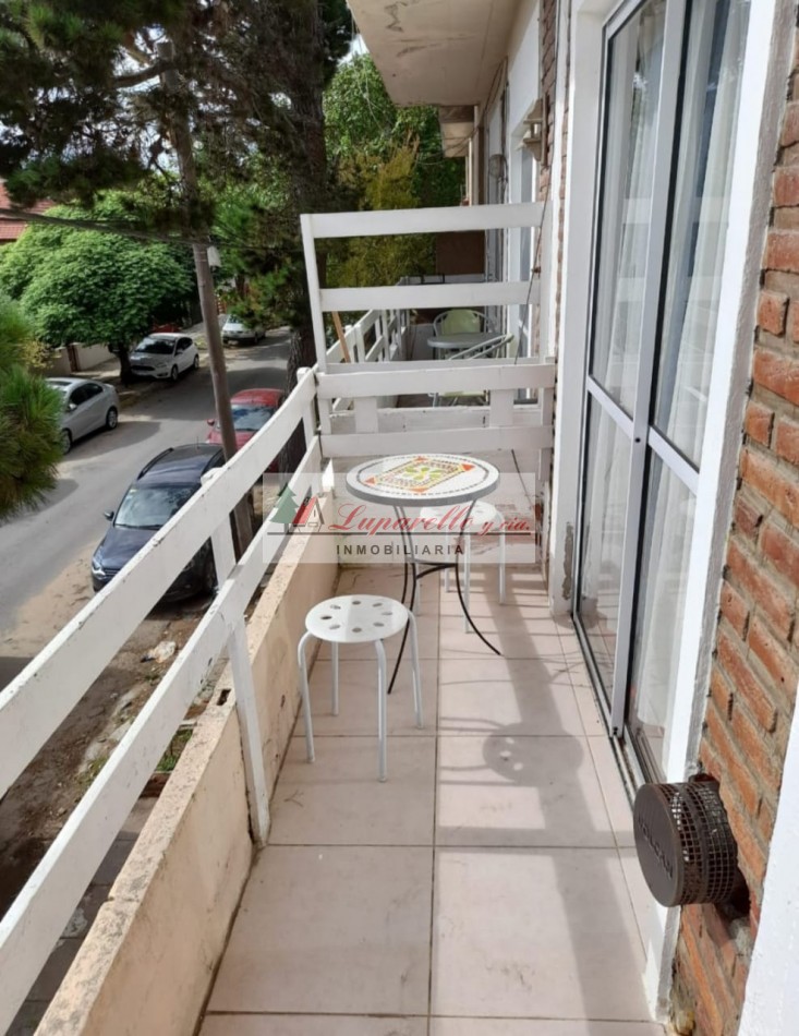 DEPARTAMENTO EN EL CENTRO DE LA LUCILA