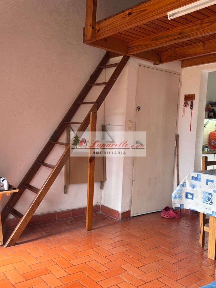 DEPARTAMETO A LA CALLE EN PRIMER PISO