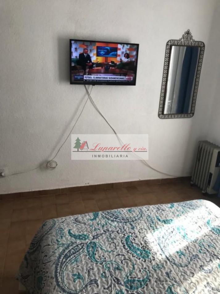 CHALET SOLO EN UN LOTE