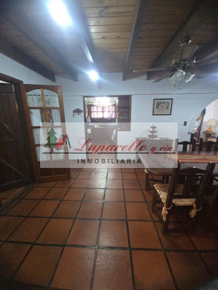 CHALET EN EXCELENTE UBICACION