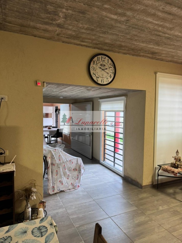 CHALET SOLO EN UN LOTE