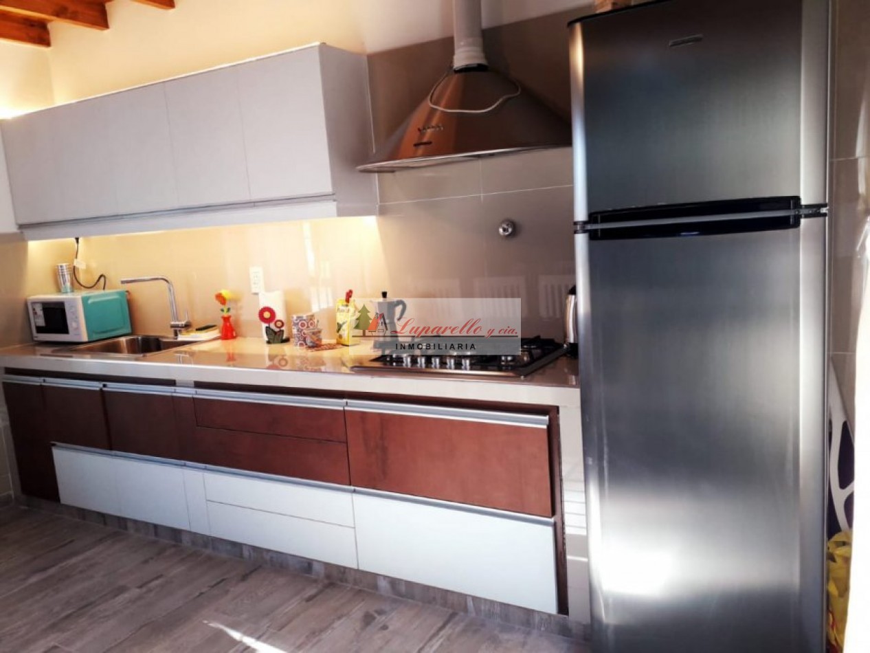 CHALET SOLO EN UN LOTE