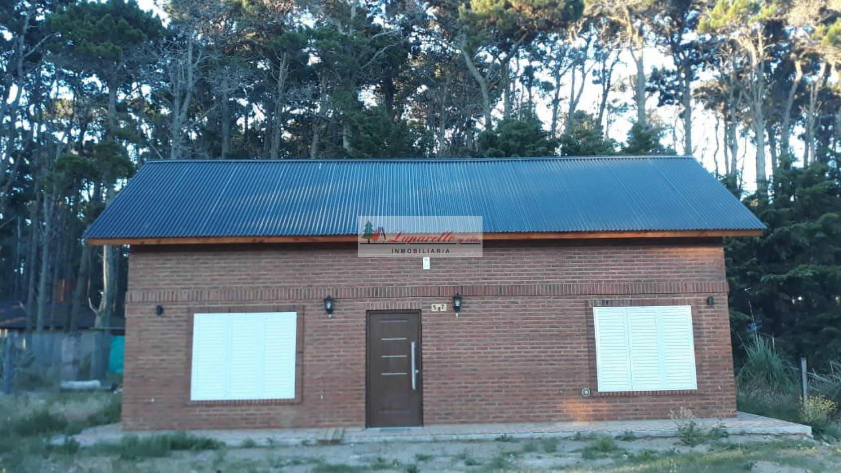 CHALET SOLO EN UN LOTE