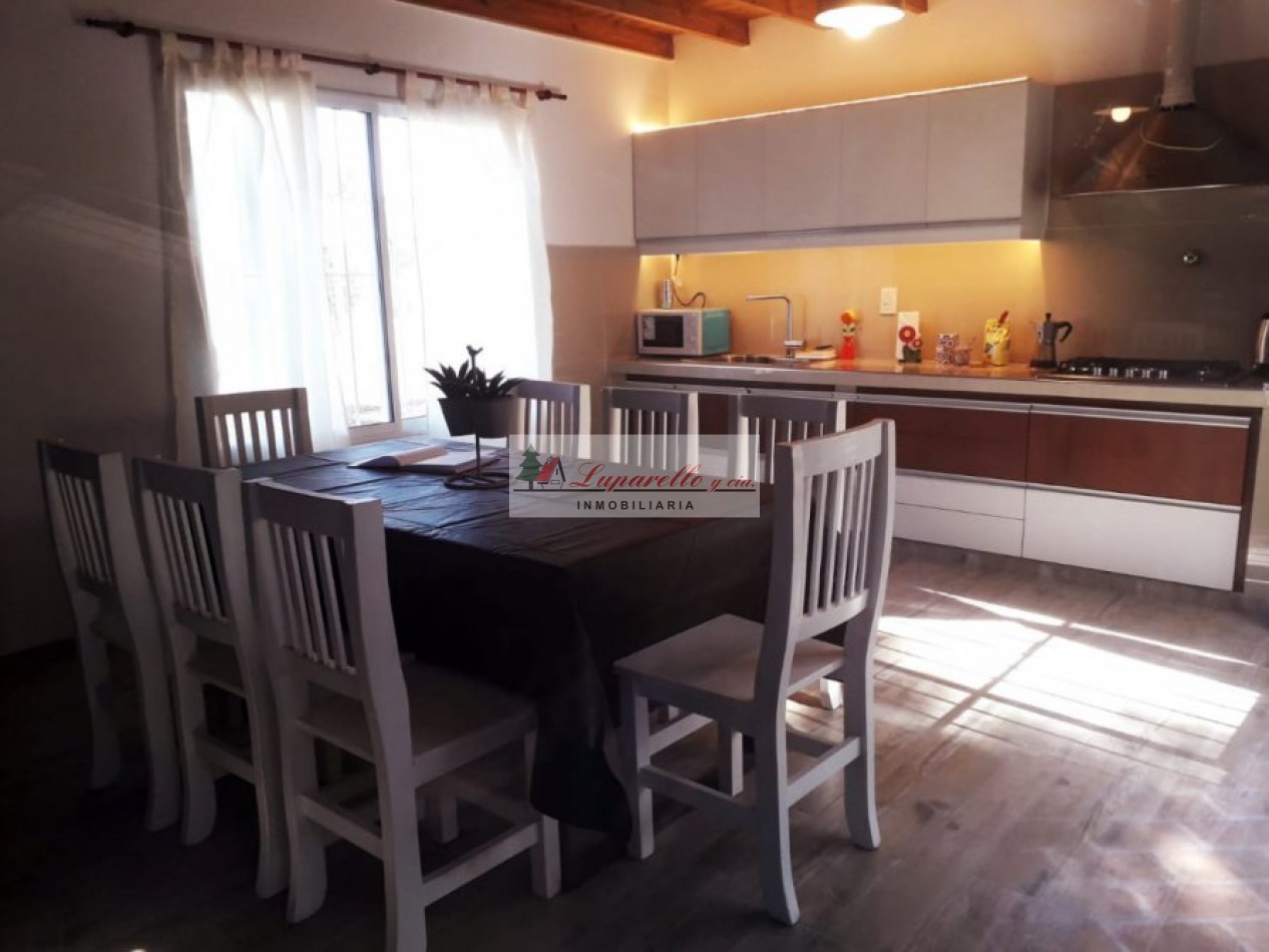 CHALET SOLO EN UN LOTE