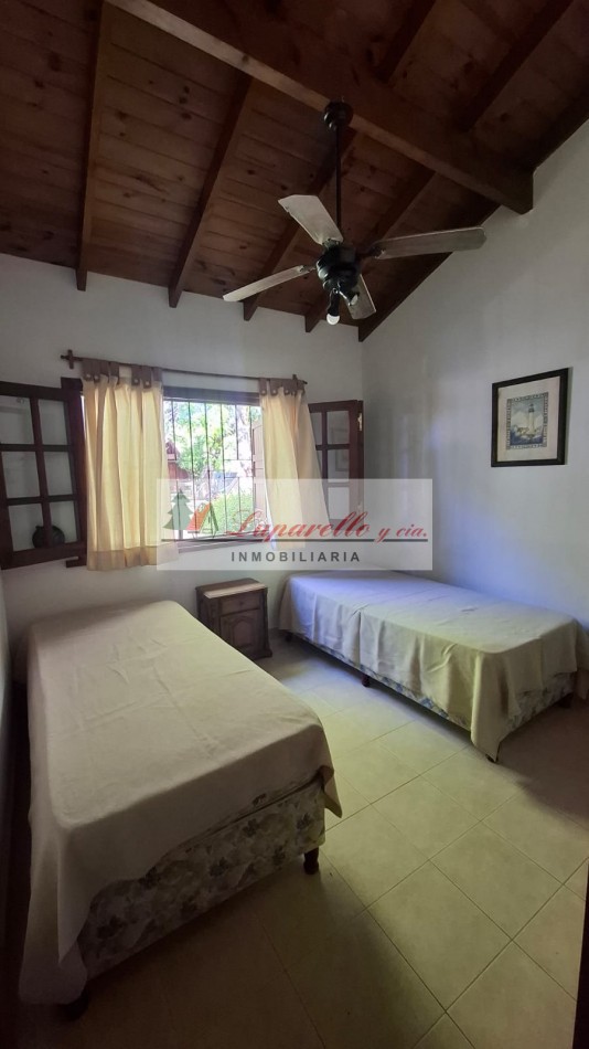 CHALET SOLO EN UN LOTE