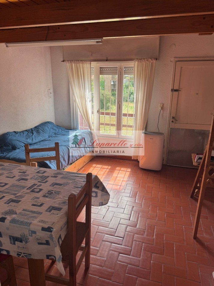 DEPARTAMETO A LA CALLE EN PRIMER PISO