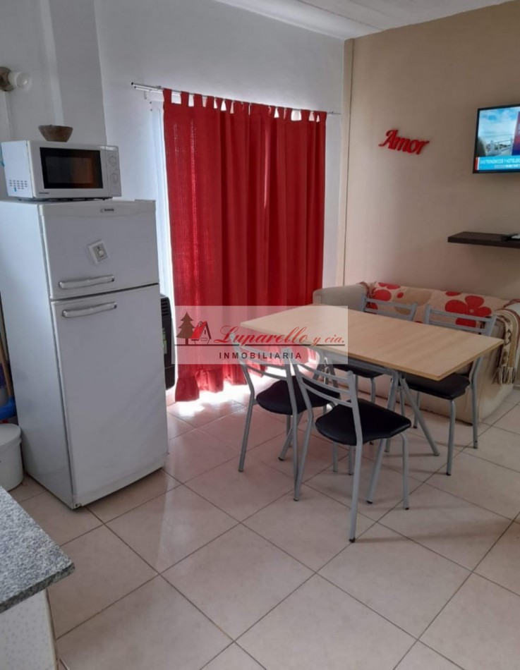 DEPARTAMENTO EN EL CENTRO DE LA LUCILA