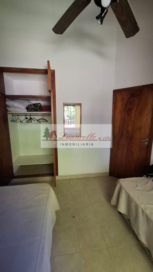 CHALET SOLO EN UN LOTE