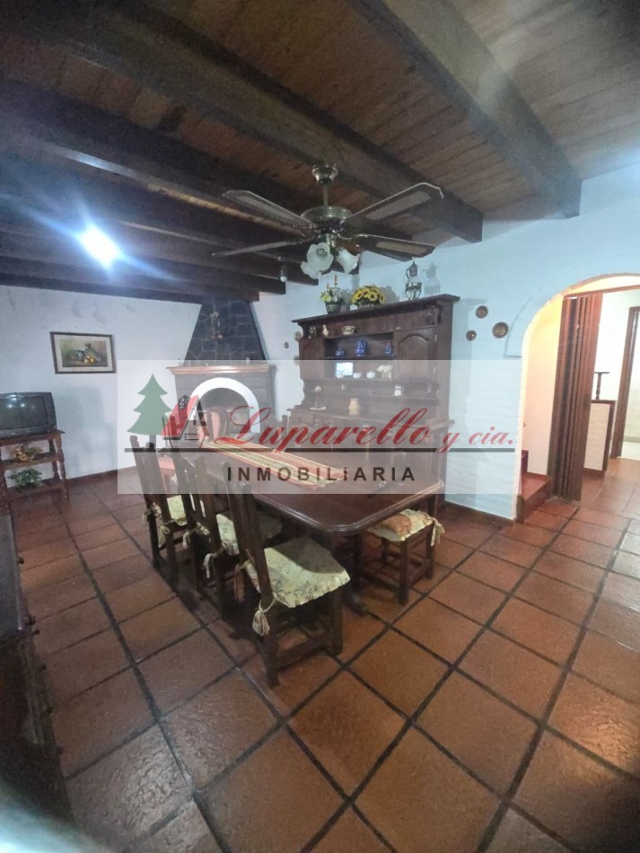 CHALET EN EXCELENTE UBICACION