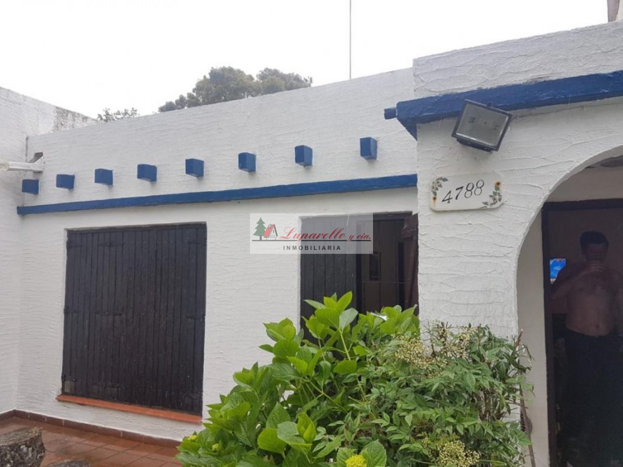 CHALET SOLO EN UN LOTE