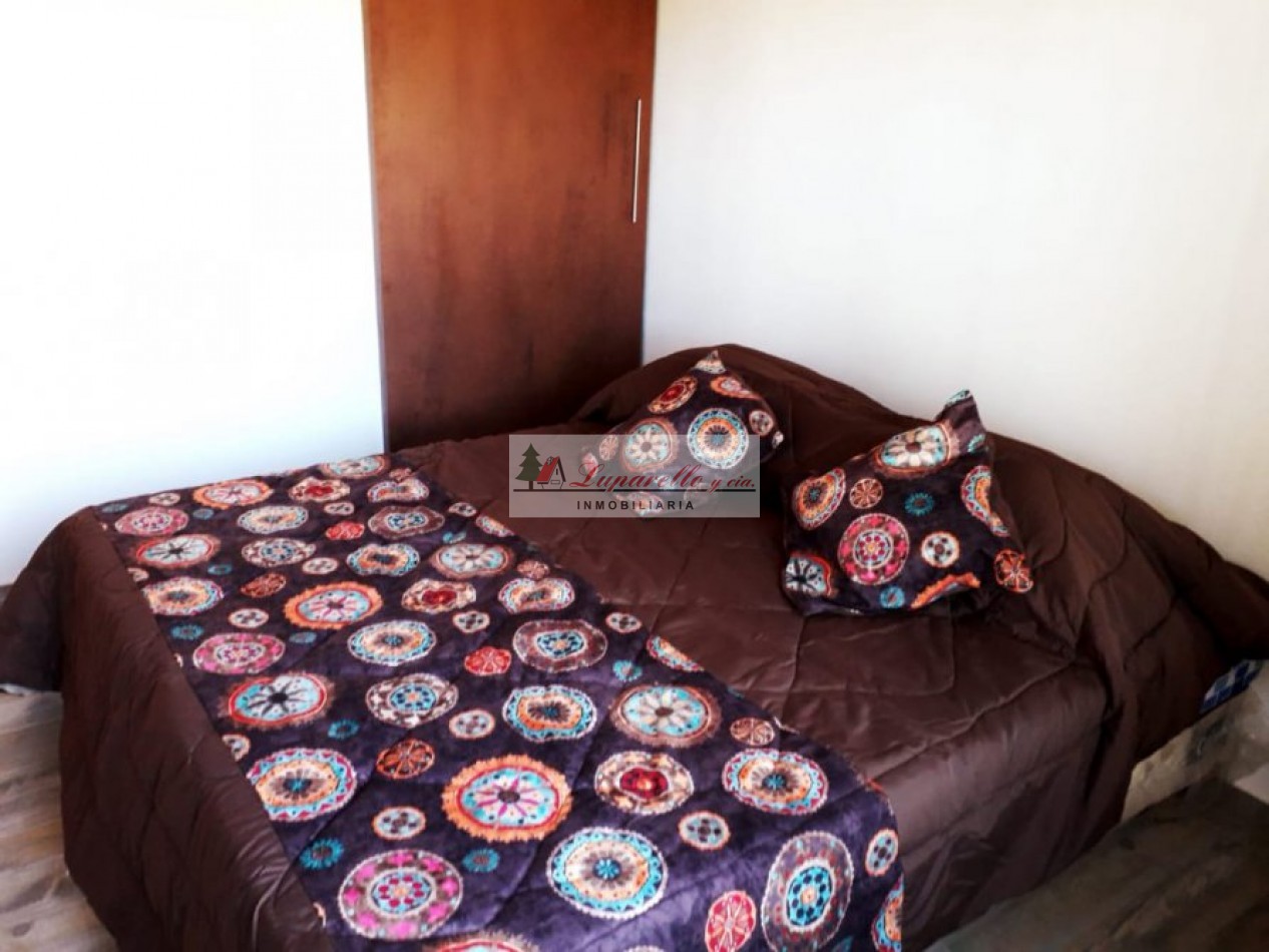 CHALET SOLO EN UN LOTE