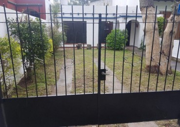 CHALET SOLO EN UN LOTE