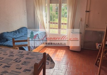 DEPARTAMETO A LA CALLE EN PRIMER PISO