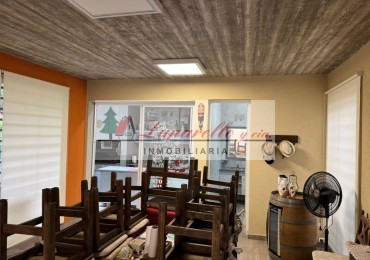 CHALET SOLO EN UN LOTE