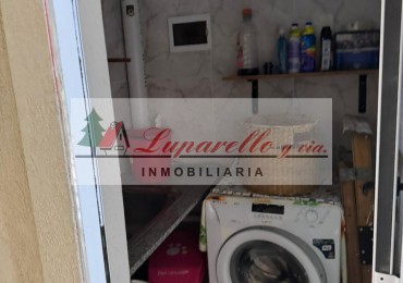 EXCELENTE CHALET SOLO EN UN LOTE